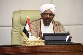 Ảnh (tư liệu): Tổng thống Sudan Omar al-Bashir phát biểu trong cuộc họp nội các ở thủ đô Khartoum ngày 14/3/2019. (Ảnh: AFP/TTXVN)