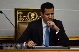 Chủ tịch Quốc hội Juan Guaido tự phong là Tổng thống lâm thời của Venezuela. (Ảnh: AFP/TTXVN)