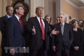 Tổng thống Mỹ Donald Trump và cuộc chiến chính trị toàn diện