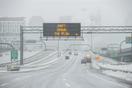 Băng tuyết phủ trắng xóa tại Boston, Massachusetts, Mỹ, ngày 20/1. (Ảnh: AFP/TTXVN)