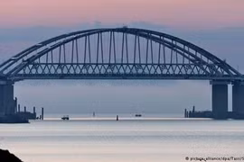 Cây cầu kết nối miền Nam nước Nga với bán đảo Crimea. (Nguồn: TASS)