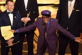 Đạo diễn Spike Lee định bỏ về vì bức xúc khi Green Book giành giải Phim hay nhất (Nguồn: Getty)