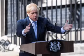 Thủ tướng Anh Boris Johnson. (Ảnh: THX/TTXVN)