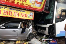 Hiện trường vụ tai nạn. (Ảnh: Văn Đạt/TTXVN)