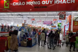 Cổ phiếu ngành bán lẻ được dự báo có triển vọng tích cực những tháng cuối năm. (Nguồn: Vietnam+)