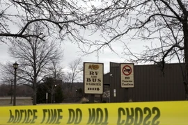 Hơn 30 người thương vong trong vụ xả súng ở Mỹ