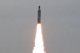 Triều Tiên thử một tên lửa đạn đạo ngày 23/4. (Nguồn: Reuters/TTXVN) 