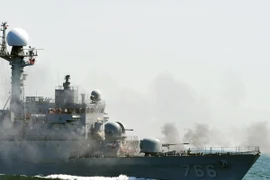 Hàn Quốc cân nhắc cấm các tàu đi qua Triều Tiên cập cảng