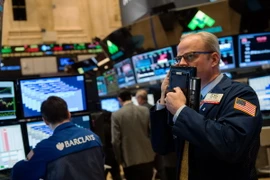 Mỹ thảo luận triển vọng kinh tế và cải cách Phố Wall