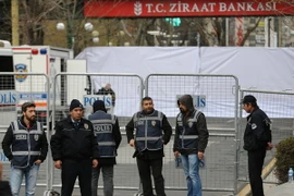 Thổ Nhĩ Kỳ vô hiệu hóa thiết bị gây nổ gần một cơ quan chính phủ