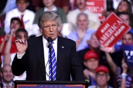 Donald Trump tuyển nhiều "lão tướng" vào êkíp vận động tranh cử