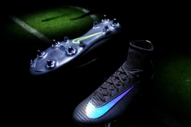 Nike "gây sốc" với mẫu giày thể thao có thể tự buộc dây