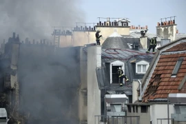 Một vụ nổ khí gas đã xảy ra tại một tòa nhà chung cư ở trung tâm thủ đô Paris, Pháp ngày 1/4, làm 5 người bị thương. 