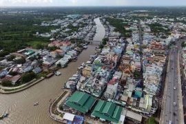 Một góc Thành phố Cần Thơ về đêm. (Nguồn: TTXVN)