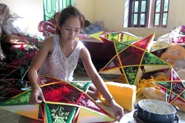  Đón Trung thu tại làng làng lồng đèn truyền thống Mật Sơn