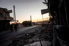 Quang cảnh đổ nát tại thị trấn Maaret al-Numan. (Nguồn: AP)