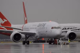 Máy bay của Qantas Airways được cho là chở hơn 100 hành khách từ New Zealand. (Nguồn: Reuters)