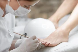 Chăm sóc móng y tế chú trọng vào sức khỏe của đôi chân. (Ảnh: iStock)