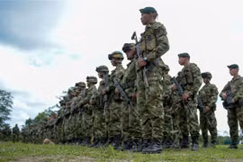 Binh sỹ Colombia tham gia cuộc diễn tập tại khu vực Tumaco, Narino. (AFP/TTXVN)