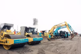 Lễ khởi công Dự án Đầu tư xây dựng và Kinh doanh kết cấu hạ tầng Khu công nghiệp Hải Long. (Ảnh: Thế Duyệt/TTXVN)