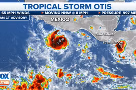 Mexico tiếp tục căng mình ứng phó với cơn bão nhiệt đới Otis