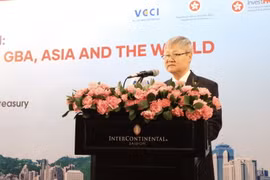 Ông Võ Tân Thành, Phó Chủ tịch Liên đoàn Thương mại và Công nghiệp Việt Nam phát biểu. (Ảnh: Xuân Anh/TTXVN)