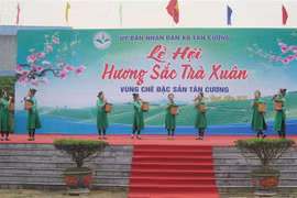 Thái Nguyên: Lan tỏa “Hương sắc trà Xuân - vùng chè đặc sản Tân Cương”