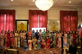 Phu nhân các đại sứ hưởng ứng nồng nhiệt Ngày hội Áo dài Việt tại Mỹ