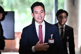 Ông Pita Limjaroenrat, lãnh đạo đảng Tiến bước (MFP), ứng cử viên thủ tướng Thái Lan. (Ảnh: AFP/TTXVN)