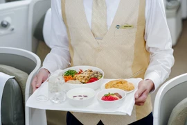Vietnam Airlines số hóa thực đơn suất ăn, đồ uống trên các chuyến bay