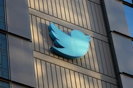 Biểu tượng Twitter tại trụ sở ở California, Mỹ. (Ảnh: AFP/TTXVN)
