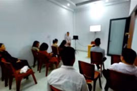 Nhóm người sinh hoạt tôn giáo trái phép liên quan "Hội thánh Đức Chúa Trời mẹ" tại Hội An. (Nguồn: Báo Tiền phong)