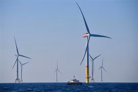 Tuabin gió tại Biển Baltic, miền bắc nước Đức. (Ảnh: AFP/TTXVN)