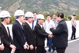 Thủ tướng biểu dương tinh thần thi công cao tốc Nha Trang-Cam Lâm