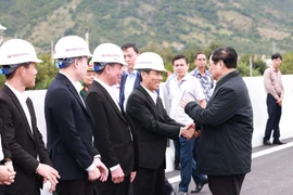 Thủ tướng biểu dương tinh thần thi công cao tốc Nha Trang-Cam Lâm