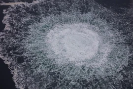 Vị trí rò rỉ khí đốt thuộc đường ống Dòng chảy phương Bắc 1 dưới biển Baltic ngày 28/9/2022. (Ảnh: AFP/TTXVN)