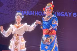 Trích đoạn tuồng "Hồ nguyệt cô hóa cáo" do diễn viên Thanh Phương (Nhà hát Tuồng Việt Nam) biểu diễn đọat giải Nhất cuộc thi Tài năng diễn viên Tuồng và Dân ca Kịch toàn quốc 2023. (Ảnh: Hoa Mai/TTXVN)