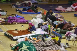 Người dân trú tại lều tạm sau khi bị mất nhà cửa trong trận động đất ở Antakya, tỉnh Hatay, Thổ Nhĩ Kỳ, ngày 11/2/2023. (Ảnh: THX/TTXVN)