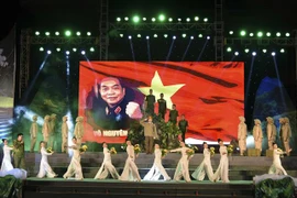 Hoạt cảnh về Đại tướng Võ Nguyên Giáp. (Ảnh: Xuân Tư/TTXVN)