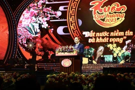Chủ tịch nước Nguyễn Xuân Phúc phát biểu, chúc Tết bà con kiều bào. (Ảnh: Lâm Khánh/TTXVN)