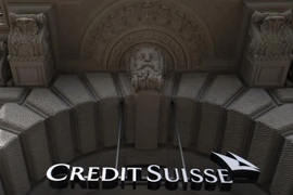 Biểu tượng ngân hàng Credit Suisse tại trụ sở ở Zurich, Thụy Sĩ. (Ảnh: AFP/TTXVN)