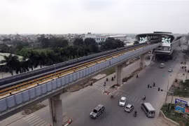 Nhà ga Yên Nghĩa - nhà ga cuối cùng trên tuyến đường sắt đô thị Cát Linh-Hà Đông. (Ảnh: Huy Hùng/TTXVN)