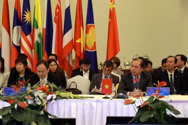 Thứ trưởng Bộ Ngoại giao Nguyễn Quốc Dũng, Trưởng SOM ASEAN-Việt Nam dẫn đầu đoàn Việt Nam tham dự Hội nghị. (Ảnh: Nhóm phóng viên TTXVN tại Lâm Đồng)