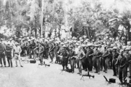 Liên quân Lào-Việt trong kháng chiến chống Pháp, năm 1950. (Ảnh: Tư liệu TTXVN)