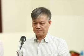 Bị cáo Nguyễn Ngọc Sự (nguyên Chủ tịch Hội đồng thành viên Vinashin) khai báo tại Phiên tòa phúc thẩm. (Ảnh: Doãn Tấn/TTXVN)