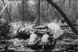 Hiện trường vụ tai nạn thảm khốc. (Nguồn: www.nytimes.com)