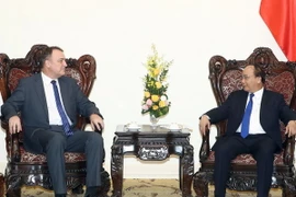 Thủ tướng Nguyễn Xuân Phúc tiếp Đại sứ Slovakia Igo Pacolak đến chào từ biệt. (Ảnh: Thống Nhất/TTXVN)