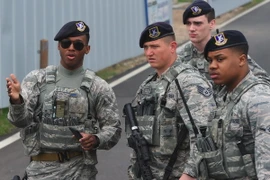 Binh sỹ Mỹ tham gia một cuộc tập trận chung Mỹ-Hàn ở thành phố Gunsan, Tây Nam Hàn Quốc. (Nguồn: AFP/TTXVN)