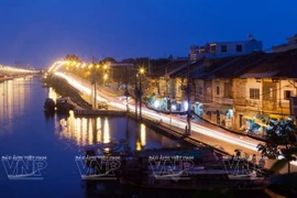 [Photo] Bến Bình Đông: Điểm giao thao văn hóa Đông-Tây ở TP.HCM