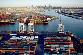 Malaysia: Tổng kim ngạch thương mại tăng 5,9% trong năm 2014